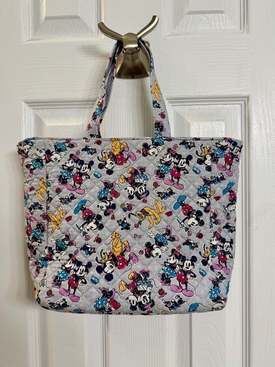 Vera Bradley Other - Vera Bradley Disney Mickey & Minnie Insulated Lunch Tote Bag Gray Quilted Zip